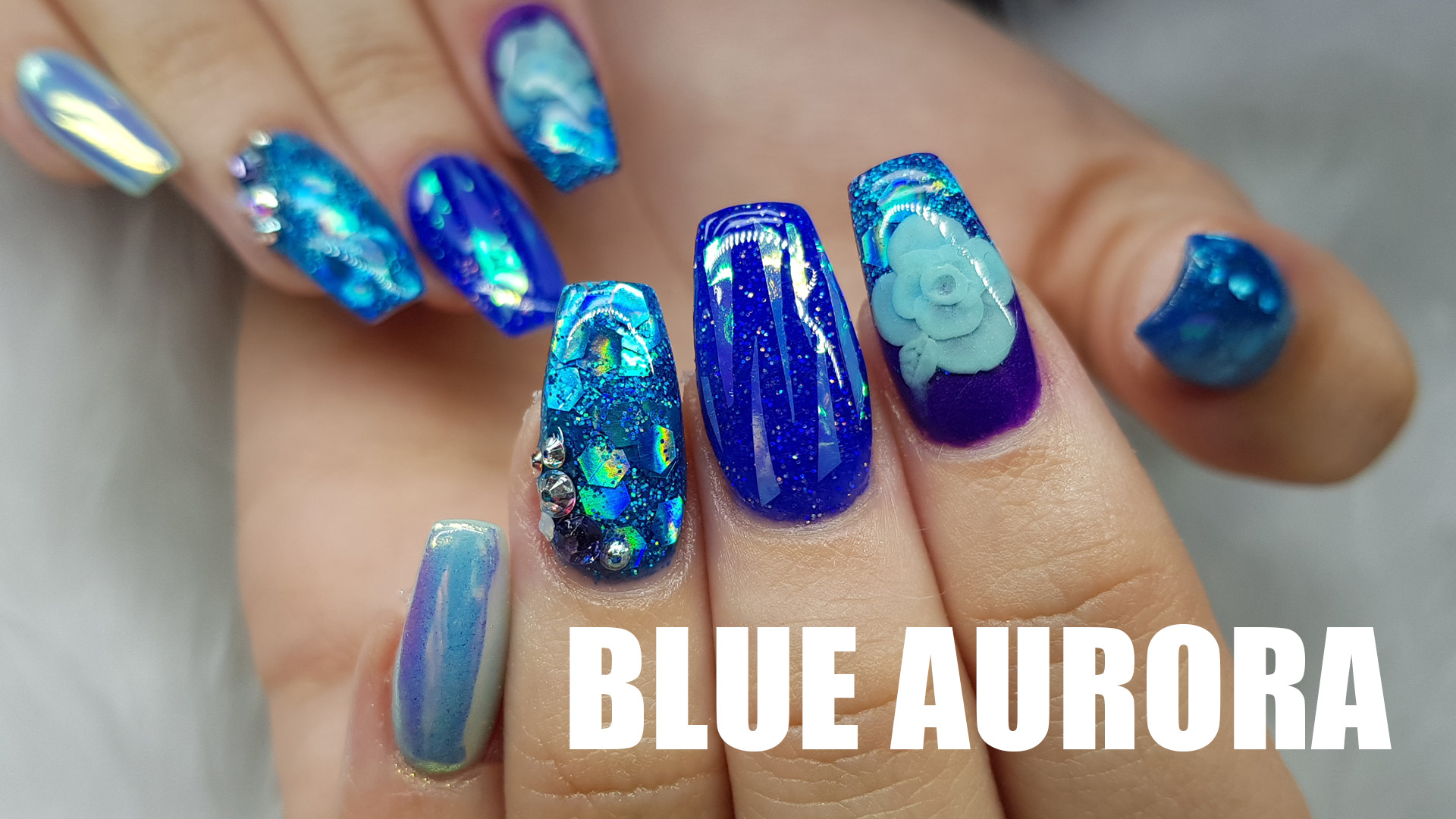 MERMAID NAILS